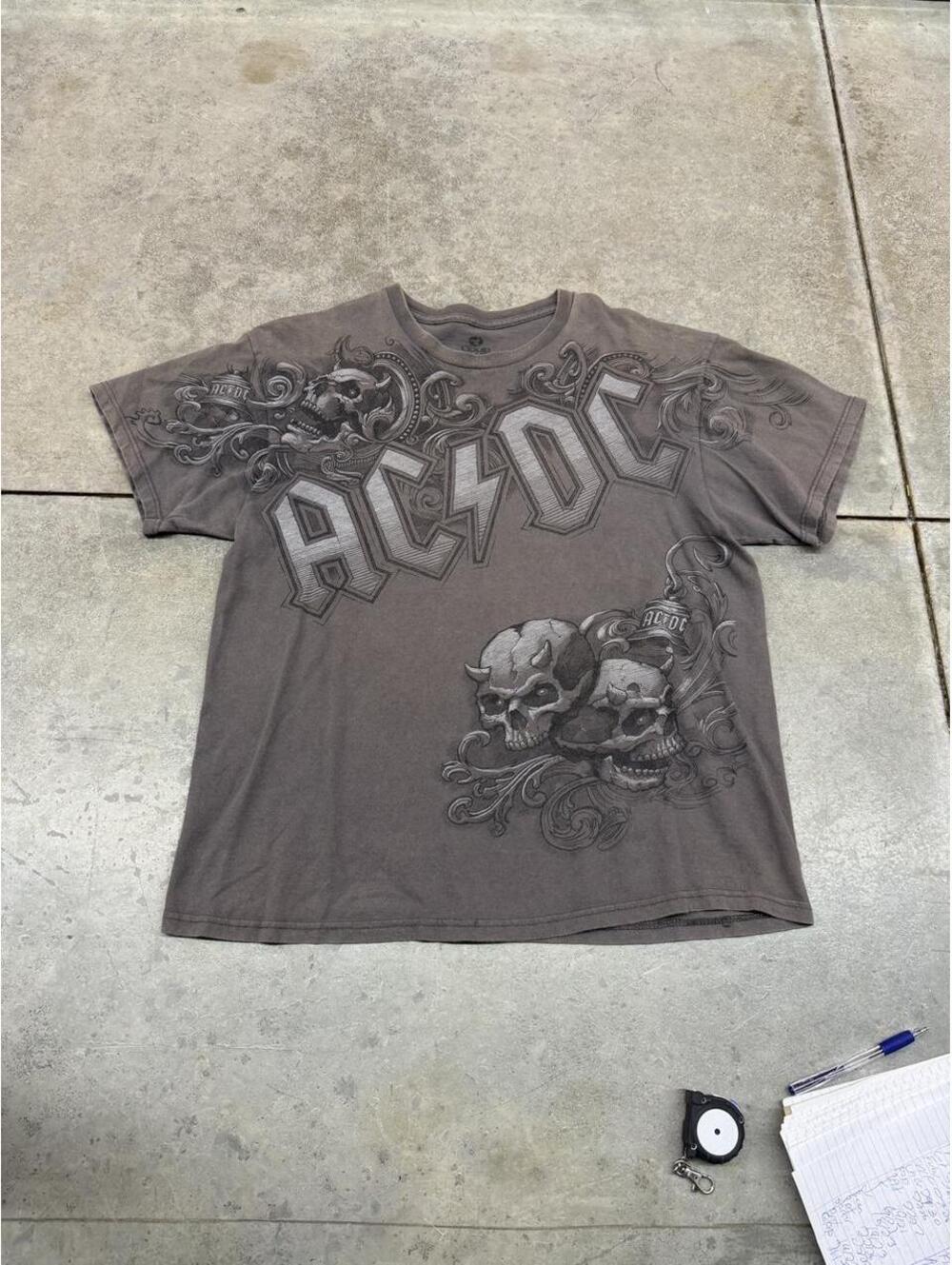 vintage acdc liquid blue brown and grey spell out classic rock band shirt xl